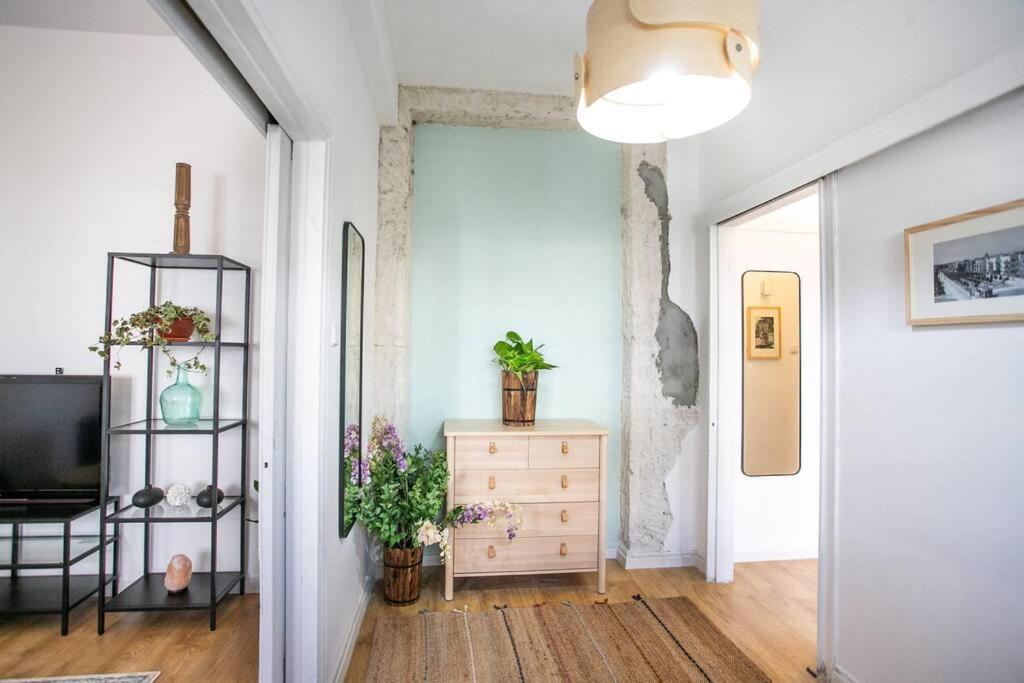 Beautiful 1br Tlv Flat *