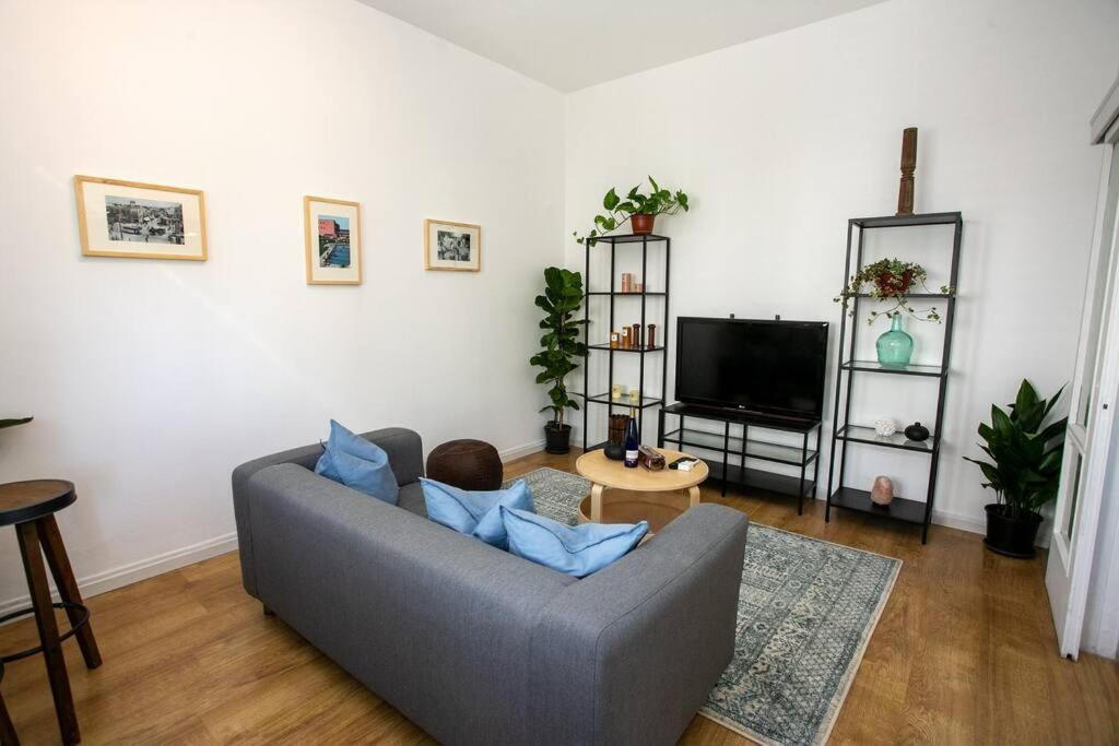 Beautiful 1br Tlv Flat * Tel Aviv